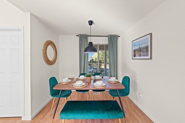 Foto del edificio - 5242 Sierra Highlands Ct