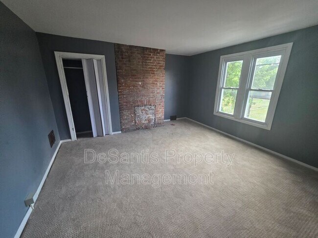 Building Photo - 1703 Bailie Ave