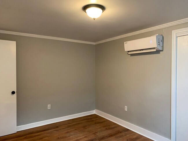 Foto del edificio - 316 Reynolds Ave