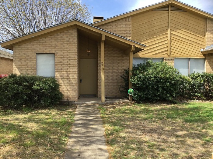 Primary Photo - 2714 St George Pl