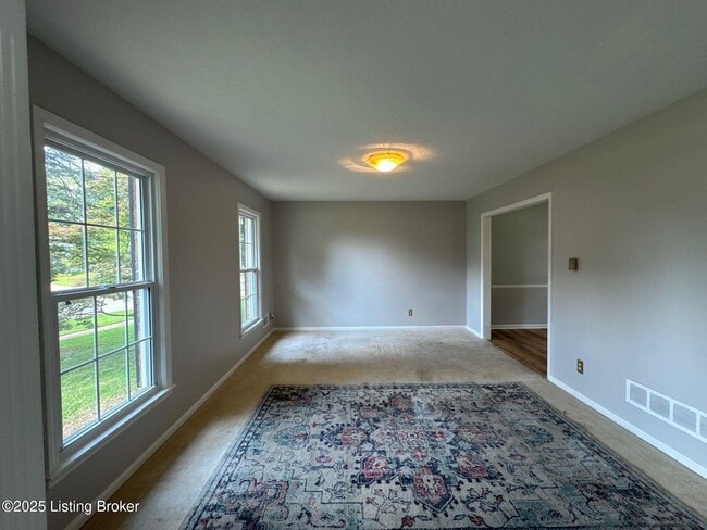 Building Photo - 2907 Melrose Dr