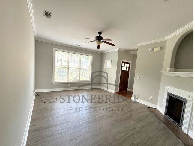 Building Photo - 2 bed, 2.5 bath townhome in Calera