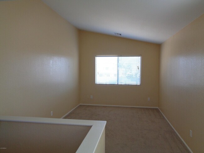 Building Photo - 42707 W Sunland Dr