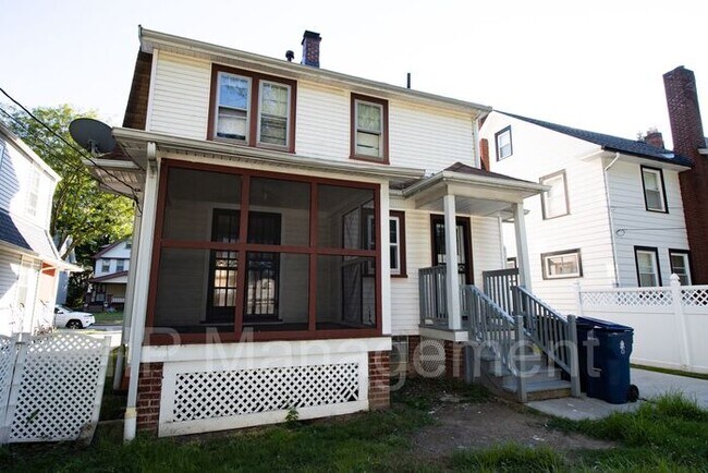 Foto del edificio - Great 3 bedroom home in the Cleveland Hts ...