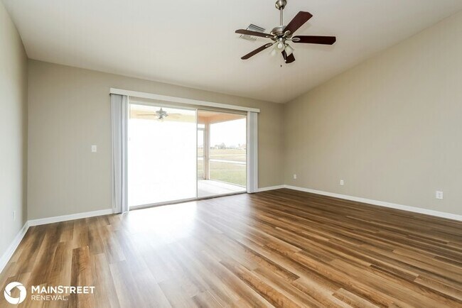 Building Photo - 2201 NW 1st Pl, Cape Coral, FL 33993