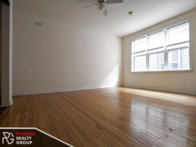 Foto del edificio - 910 W Dakin St