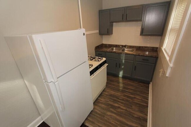 Foto del edificio - 5914 E Washington St