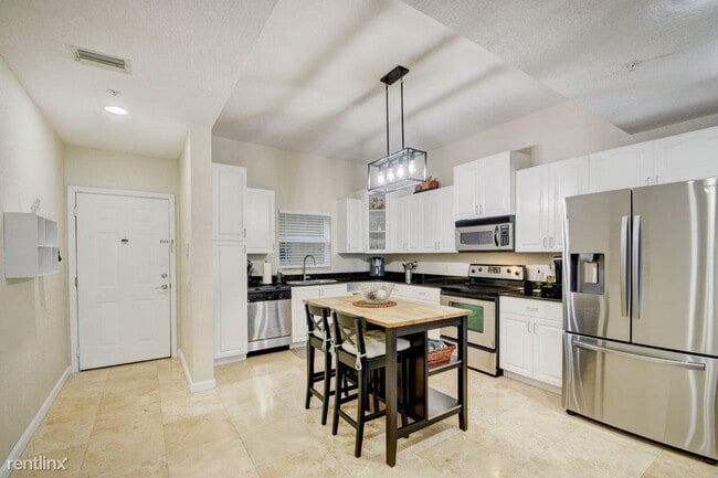 Building Photo - 3 br, 2 bath House - 1640 Presidential Way...