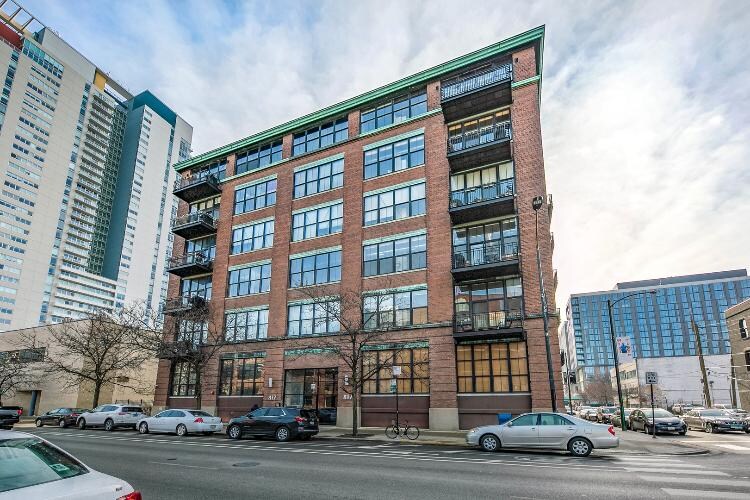 Foto principal - 817 W Washington Blvd