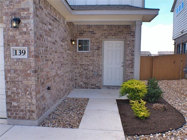Building Photo - 139 Furlong Dr