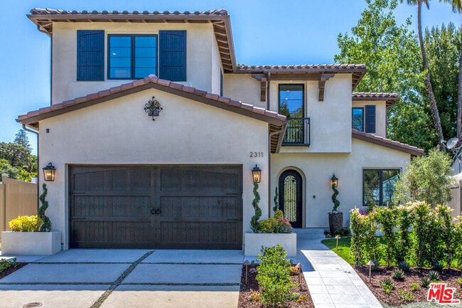 Building Photo - 2311 Beverwil Dr