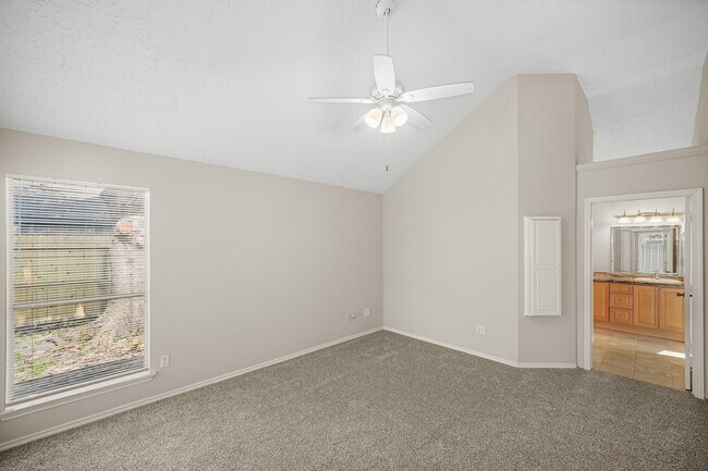 Foto del edificio - 8614 Windell Ln