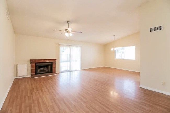 Building Photo - 5933 W Harmont Dr