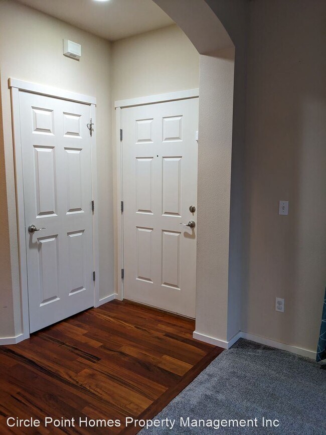 Building Photo - 3 br, 2.5 bath House - 4018 212th PL SE