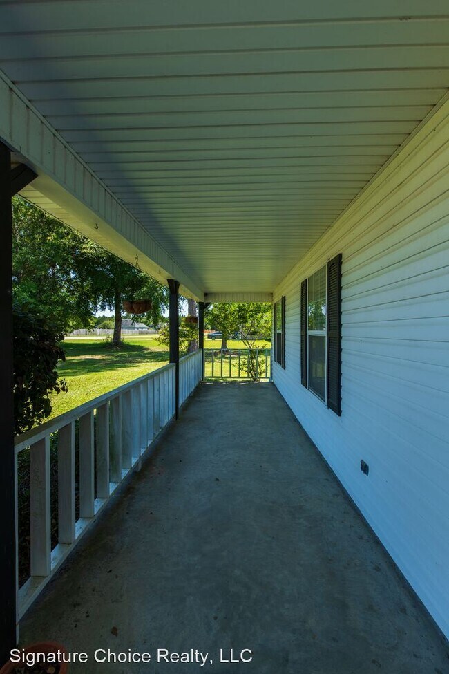 Building Photo - 3 br, 2 bath House - 323 Baskins Rd