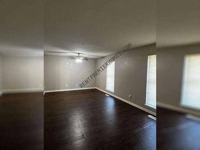 Foto del edificio - 115 N Beverly Ave