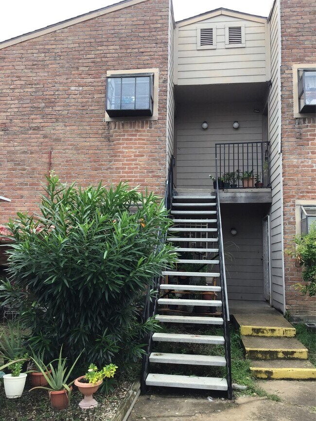 Foto del edificio - 10603 S Wilcrest Dr