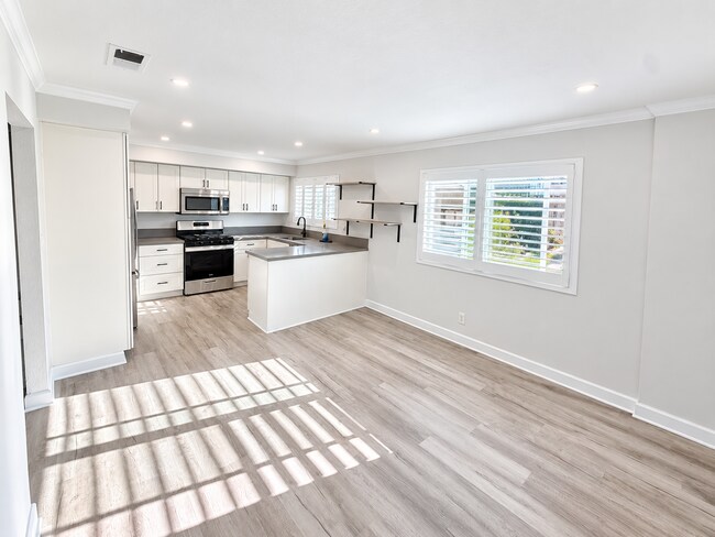 Foto del edificio - 2254 N Gaviota Ave