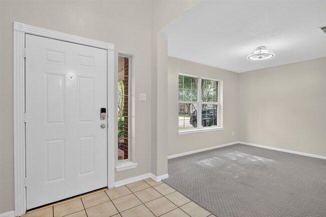 Building Photo - 3719 Cane Lake Dr