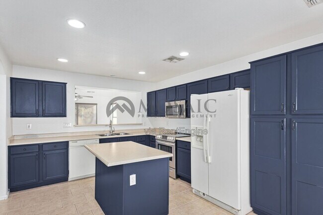 Foto del edificio - 15807 W Marconi Ave