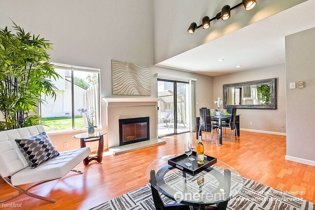 Foto del edificio - 2474 Fairview Ln