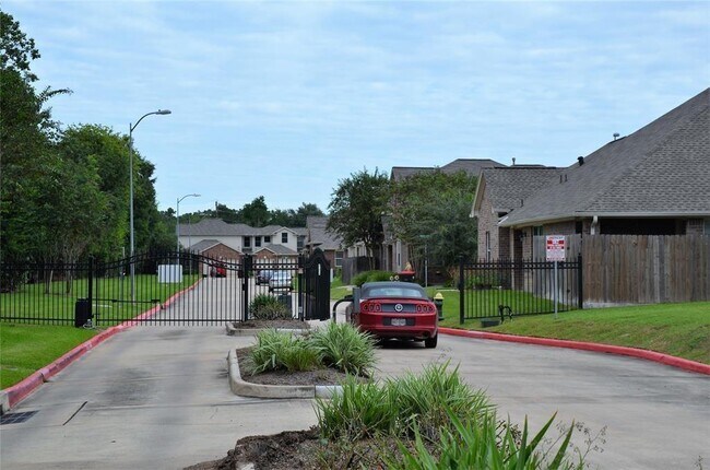 Foto del edificio - 10515 WIllow Park Green