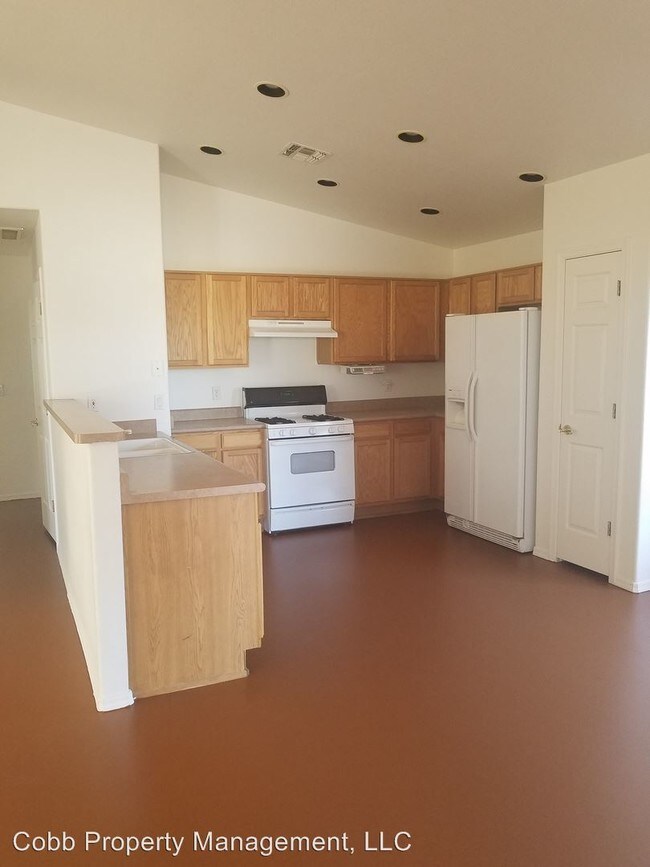 Building Photo - 10215 E Desert Mesa Dr