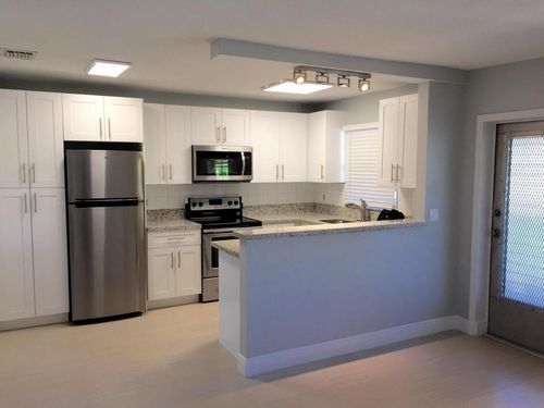 Foto principal - 212 N K St