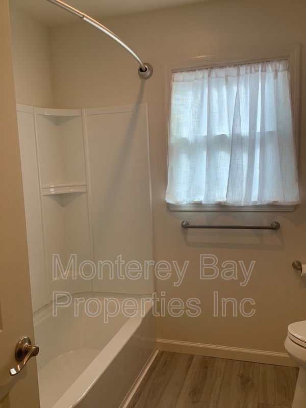 Building Photo - 101 La Pluma Ct