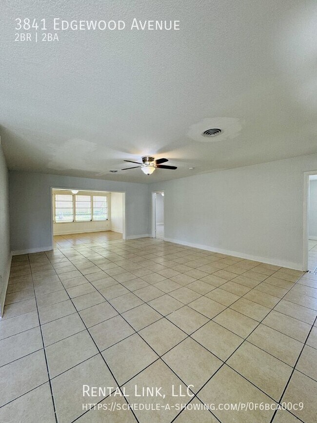 Foto del edificio - 3841 Edgewood Avenue