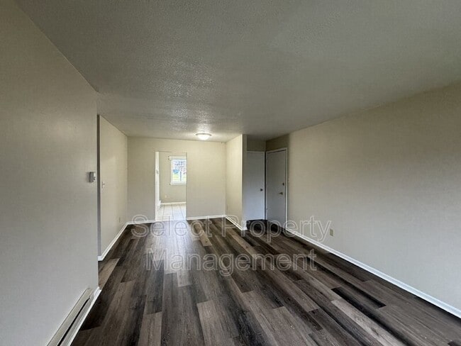 Building Photo - 6312 Nina Dr