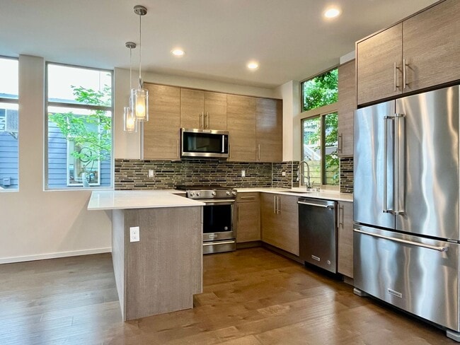 Foto del edificio - Charming Modern Stand-Alone Home in Ballar...