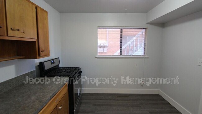 Foto del edificio - 525 W Pacific St