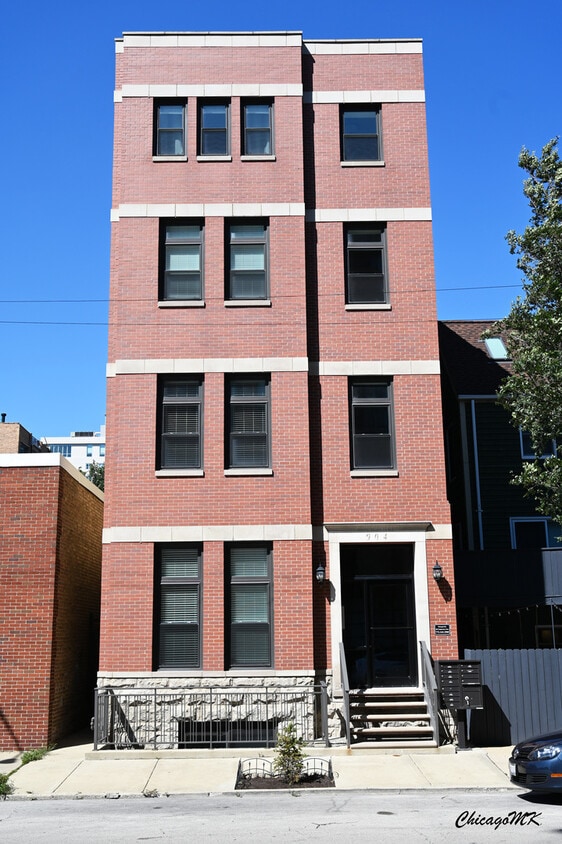 Foto principal - 904 W Erie St