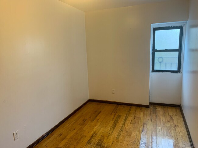 Foto del edificio - 1071 Jefferson Ave