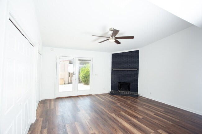Back Entrance - 4001 Anderson Rd