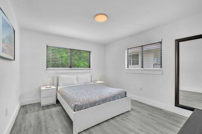 Foto del edificio - 653 SW 2nd St