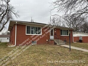 Building Photo - 375 S 44th St