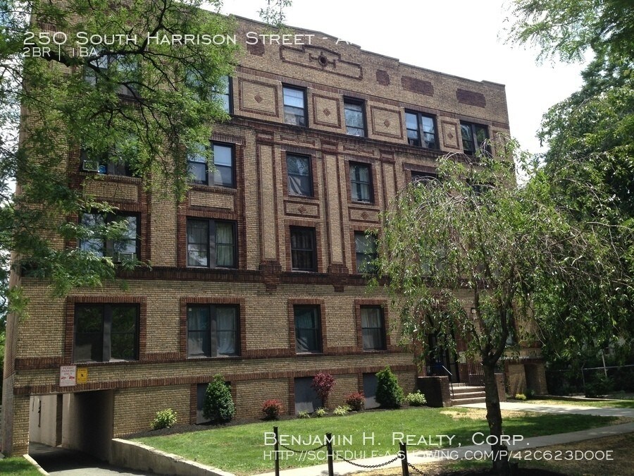 Building Photo - 250 S Harrison St