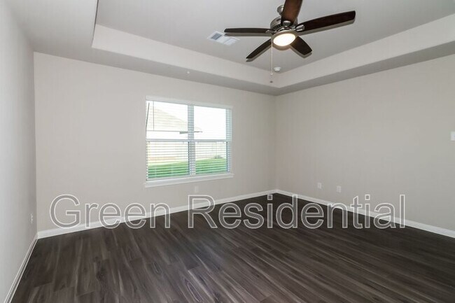 Building Photo - 5107 Hector Gustavo Dr
