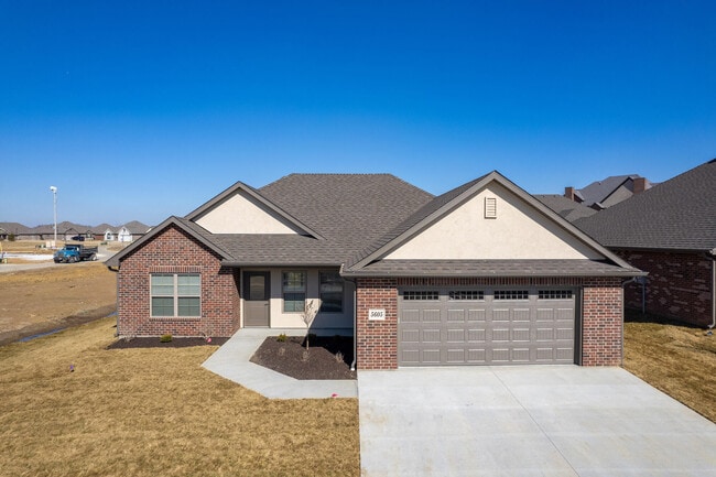 Building Photo - 5605 TROYLENE Ct