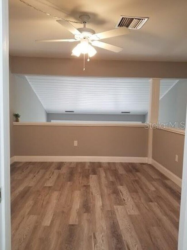 Building Photo - 5101 Eaglesmere Dr