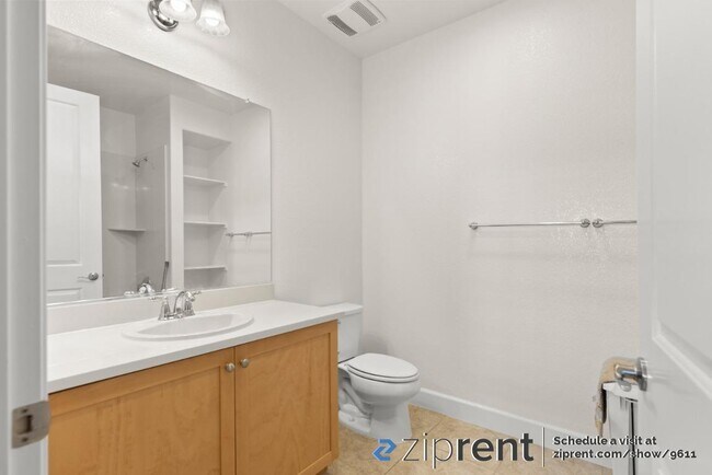 Building Photo - 5506 Esprit Way