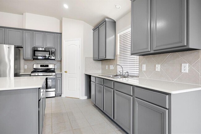 Building Photo - 10110 Williams Field Dr