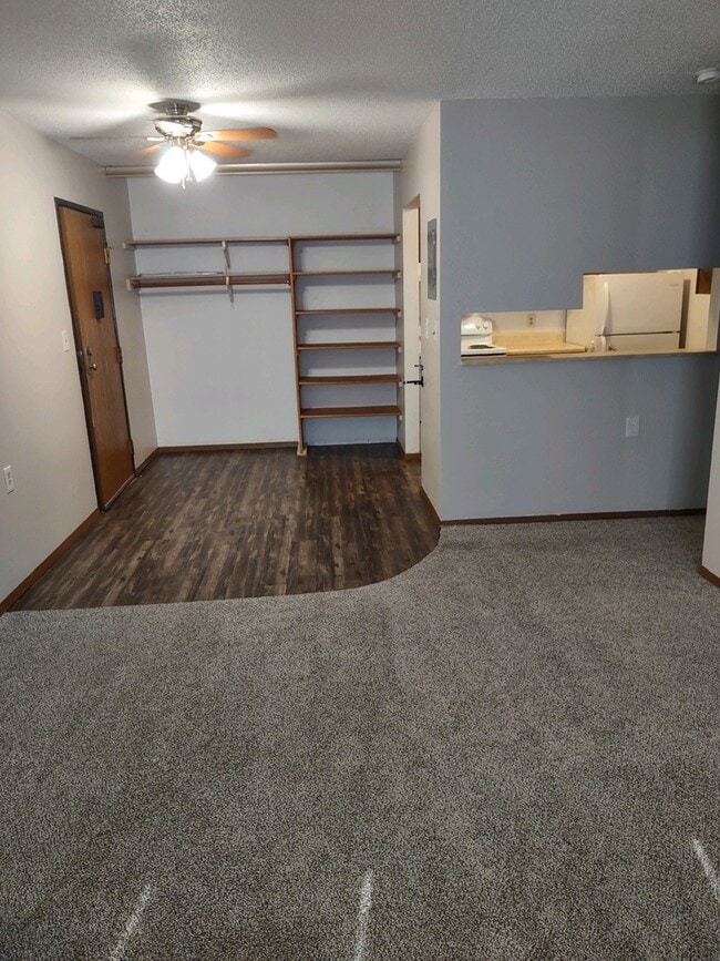 Building Photo - Kee Valley Apartments