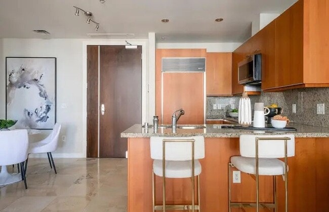 Foto del edificio - 550 Front St