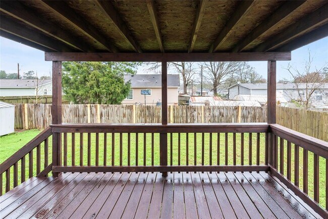 Foto del edificio - 9642 Live Oak Trail