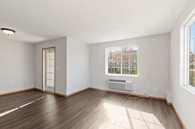 Foto del edificio - 1809 Silverstone Dr