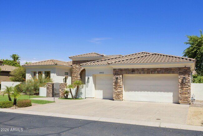 Building Photo - 8902 E Ann Way