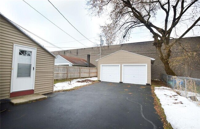 Foto del edificio - 44 Bloomfield Pl